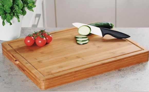 Ці продукти категорично заборонено різати на дерев’яній дошці