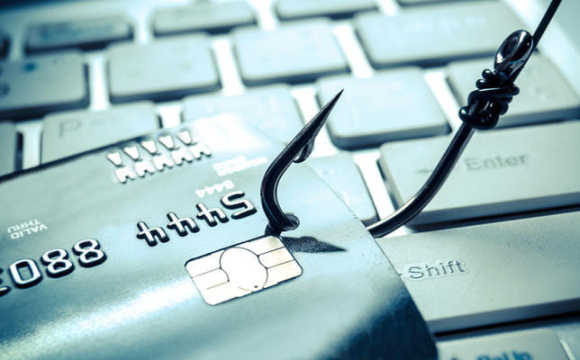 На Волині 19-річний хлопець ошукав десятьох людей в Інтернеті