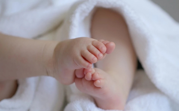 Батьки гвалтували свою 6-місячну доньку