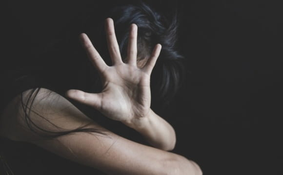 На заході України іноземець намагався згвалтувати 16-річну дівчину