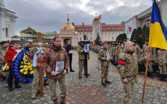 У Луцьку попрощалися з двома загиблими Героями