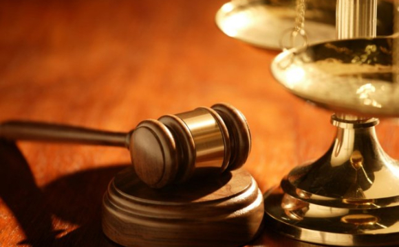 Водій на смерть збив немовля у візку на переході: що його чекає