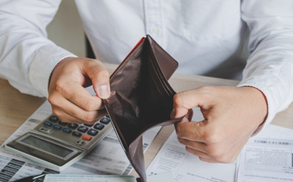 Українці масово стають банкурутами: у чому причина