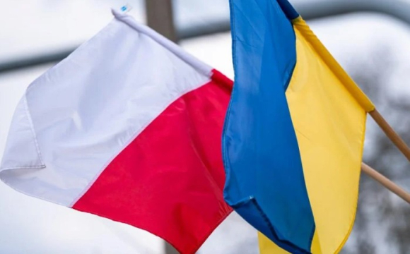 Волинська трагедія знову в центрі уваги: чого вимагають поляки від України