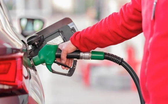 Чи буде дефіцит пального в Україні у квітні