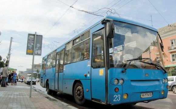 Лучанин поскаржився на задуху у маршрутці, якої не існує: у мережі спалахнули обговорення