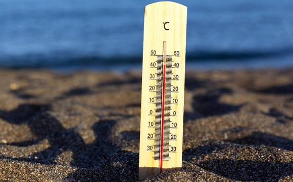 Аномальна спека накриє Україну: відома дата
