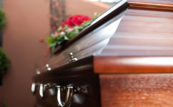 На похороні біля труни побилися жінки померлого чоловіка