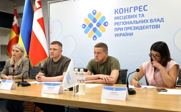 На Волині планують перейти від дитбудинків і притулків до сімейних форм виховання