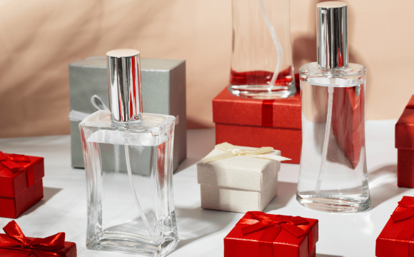 Ідеальні парфуми на розпив для корпоративних подарунків: як вибрати елегантний аромат для колег