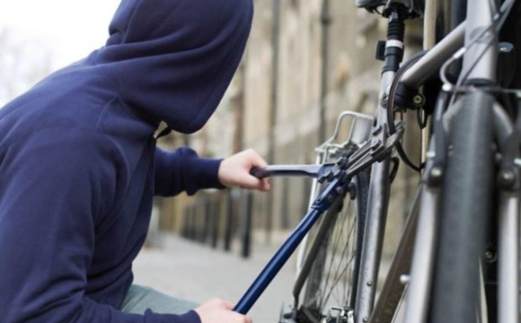 На Волині чоловік крав велосипеди із під’їздів багатоповерхівок