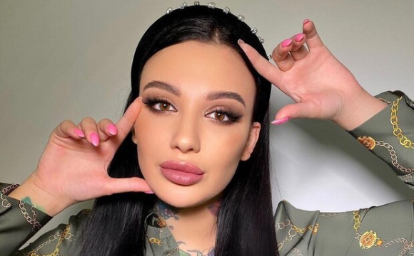 «‎Холостячка»‎ видалила гланди заради порно