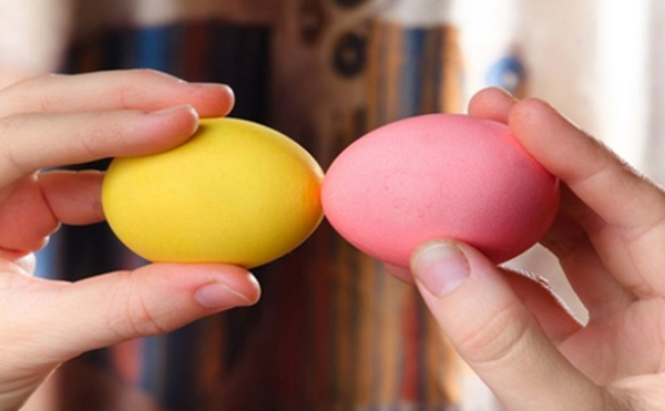 Для чого б'ються яйцями на Великдень