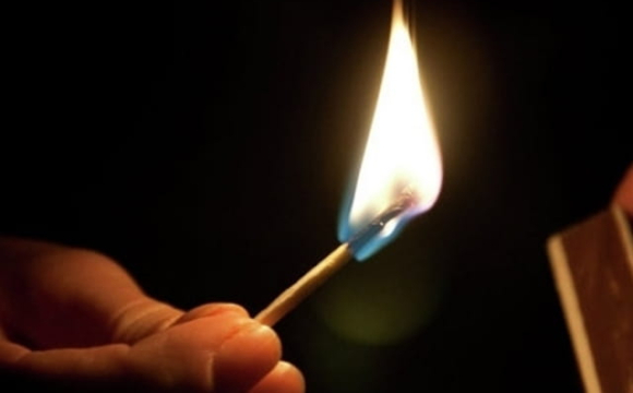 На заході України жінка підпалила подвір’я сусідів