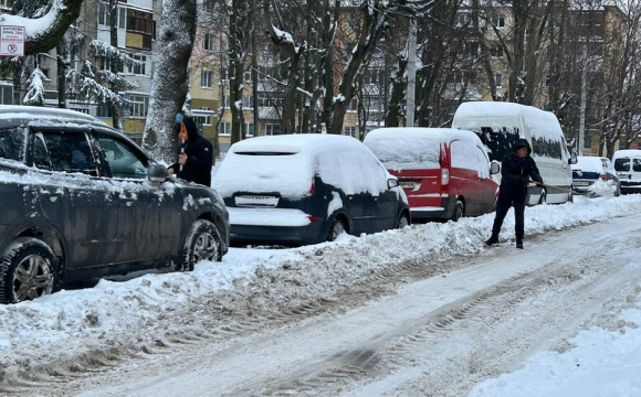 Українцям радять виїхати за місто: кого стосується