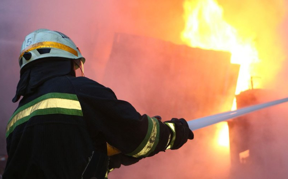 У житловому будинку під час пожежі заживо згоріла дитина