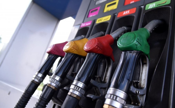 Водіїв масово обманюють на АЗС
