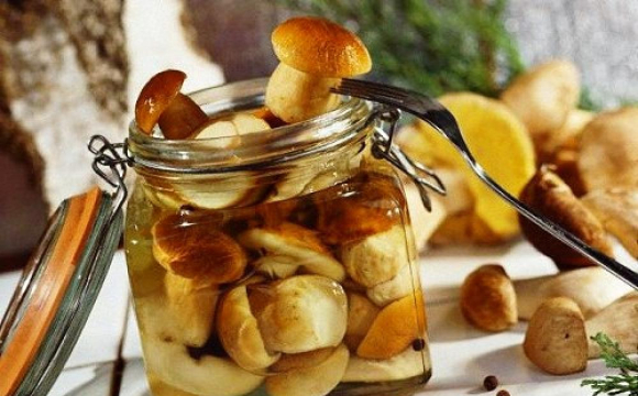 Українців закликають не консервувати гриби