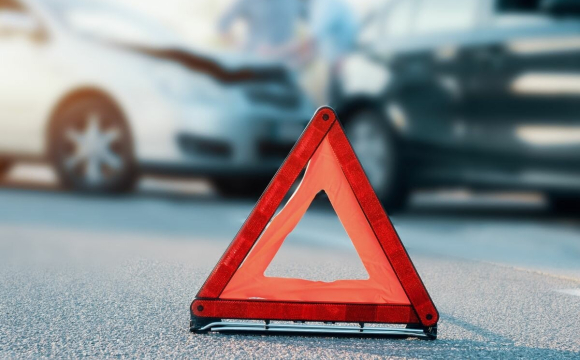 На Волині авто зіткнулося з мотоциклом: водій отримав серйозні травми