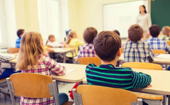Коли у школах розпочнуться осінні канікули: відомі точні дати