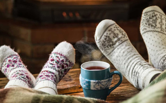 Назвали 8 способів зігрітися вночі без опалення