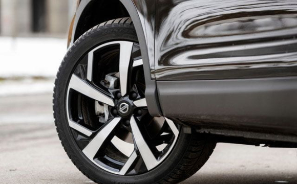 Українців можуть оштрафувати за номерні знаки на авто