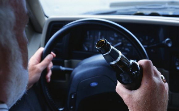 Через скільки після вживання алкоголю можна сідати за кермо