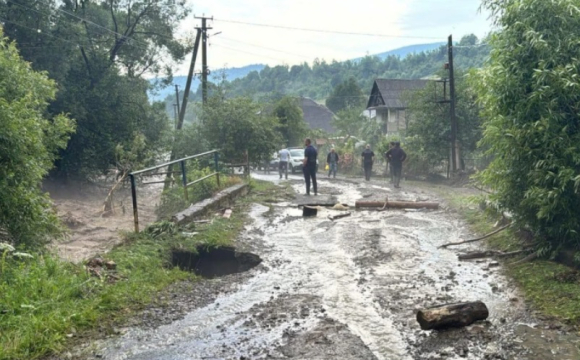 На заході України знайшли тіло жінки, яку знесло течією після сильних дощів