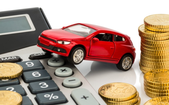 Українці будуть платити податок за свої авто