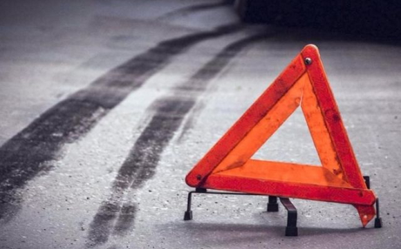 У Луцьку п'яний водій влетів у припарковане авто