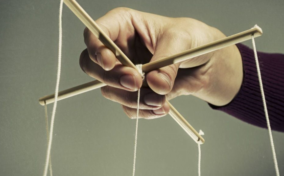 Астрологи назвали знаки Зодіаку, які є чудовими маніпуляторами