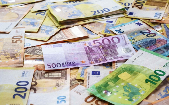 Євро досяг чотирирічного максимуму: у чому причина